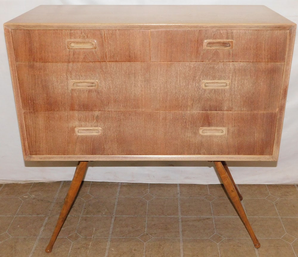 Mid Century Modern Paul McCobb Style Bleached Teakwood 2/2 Chest (1 of 6)