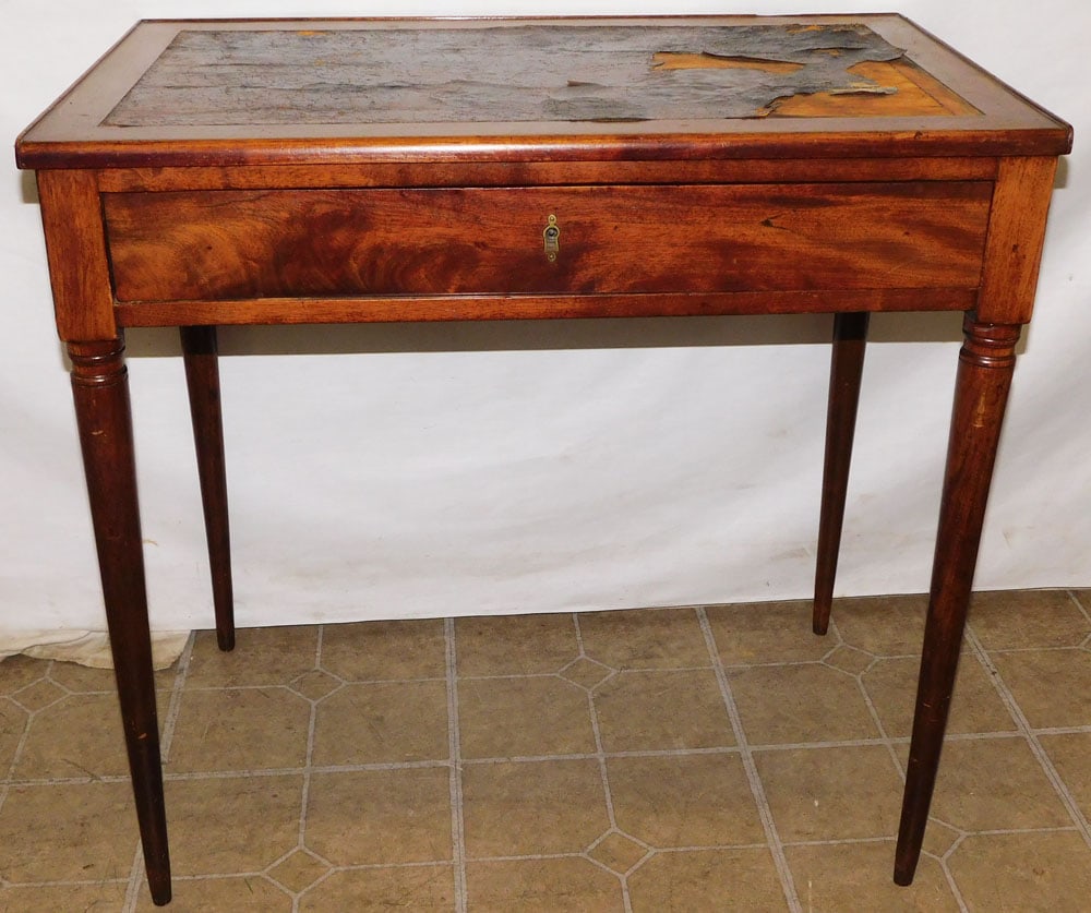 Antique Mahogany Provincial Desk with Pull Out Slides: Antique Mahogany Provincial Desk with Pull Out Slides . 30" W 19 1/4" D 28 1/4" H "ALL DESCRIPTIONS AND ANY CONDITION STATEMENT GIVEN BY LANGSTON AUCTION GALLERY ARE STRICTLY OPINIONS AND LANGSTON'S S