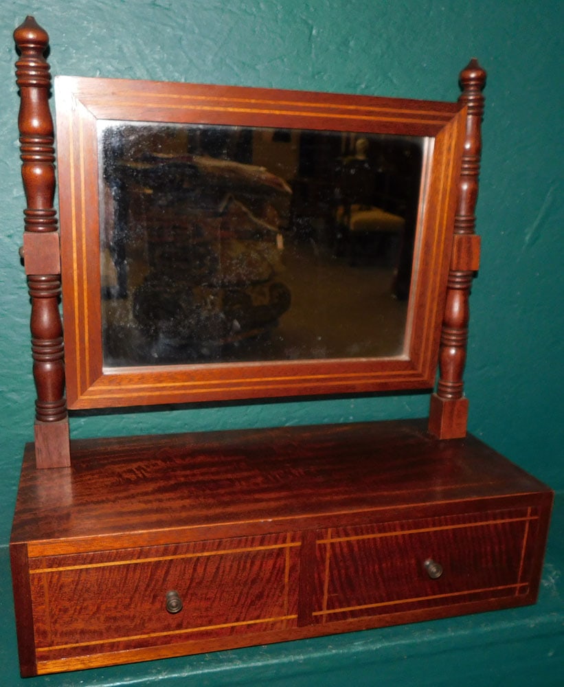 Antique Mahogany Inlaid Shaving Mirror: Antique Mahogany Inlaid Shaving Mirror. 18 1/4" W 8 1/4" D 19 3/4" H "ALL DESCRIPTIONS AND ANY CONDITION STATEMENT GIVEN BY LANGSTON AUCTION GALLERY ARE STRICTLY OPINIONS AND LANGSTON'S SHALL HAVE NO 