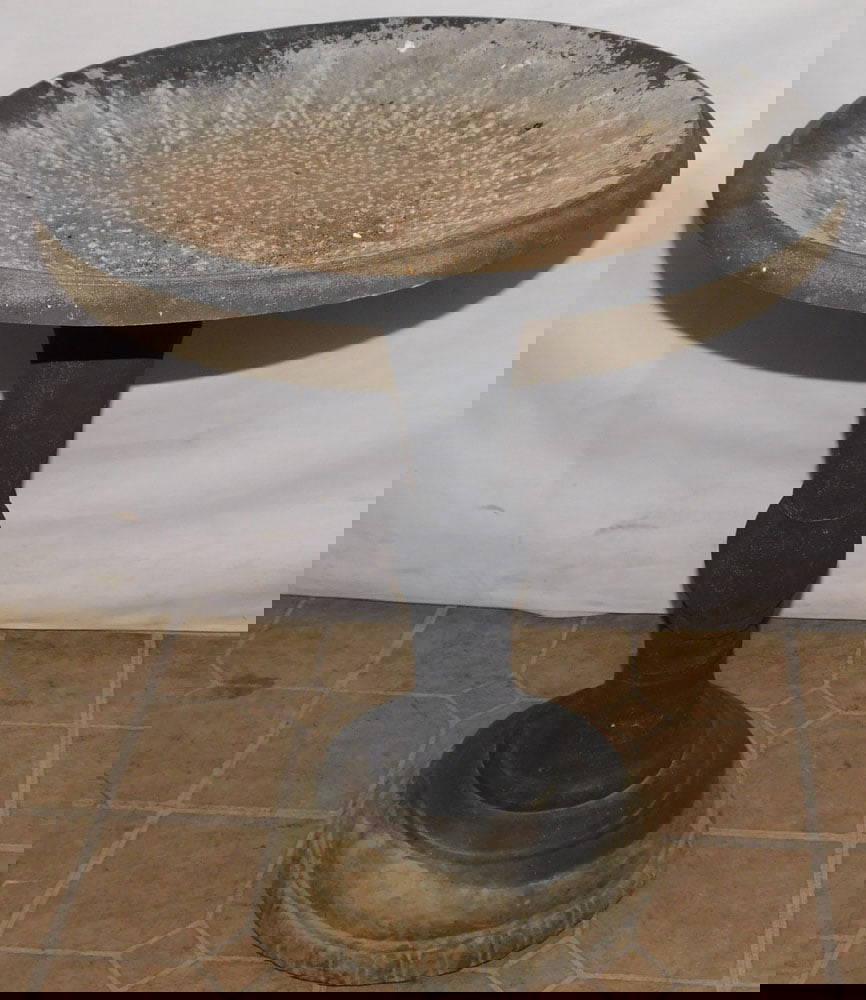 Painted Cast Aluminum Bird Bath Auction