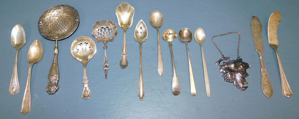 13 Pieces of Sterling Flatware, (9.6 T.O.) (1 of 6)