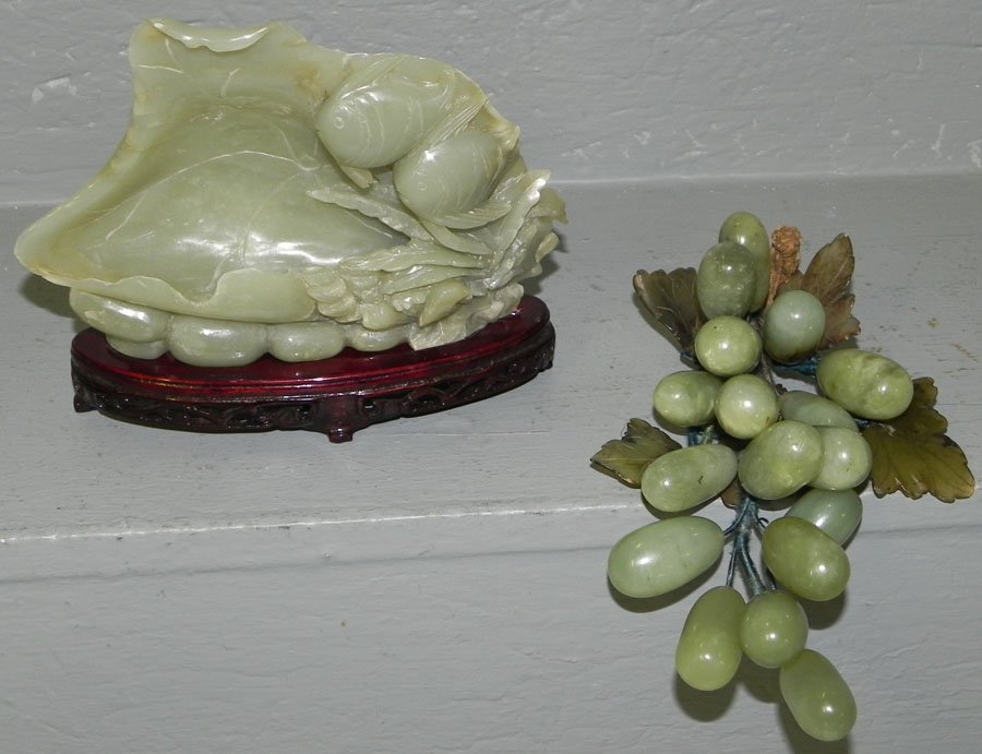 Carved Jadeite figurines of grape and seashell.: Carved Jadeite figurines of grapes and seashell.