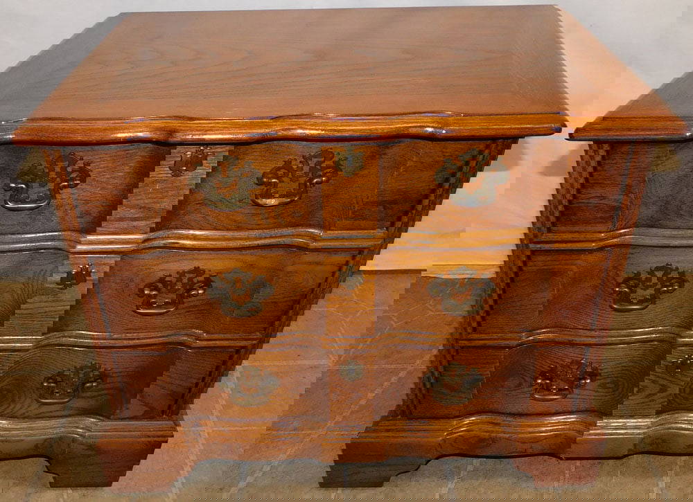 Oak 3 Drawer Night Stand By Thomasville Auction