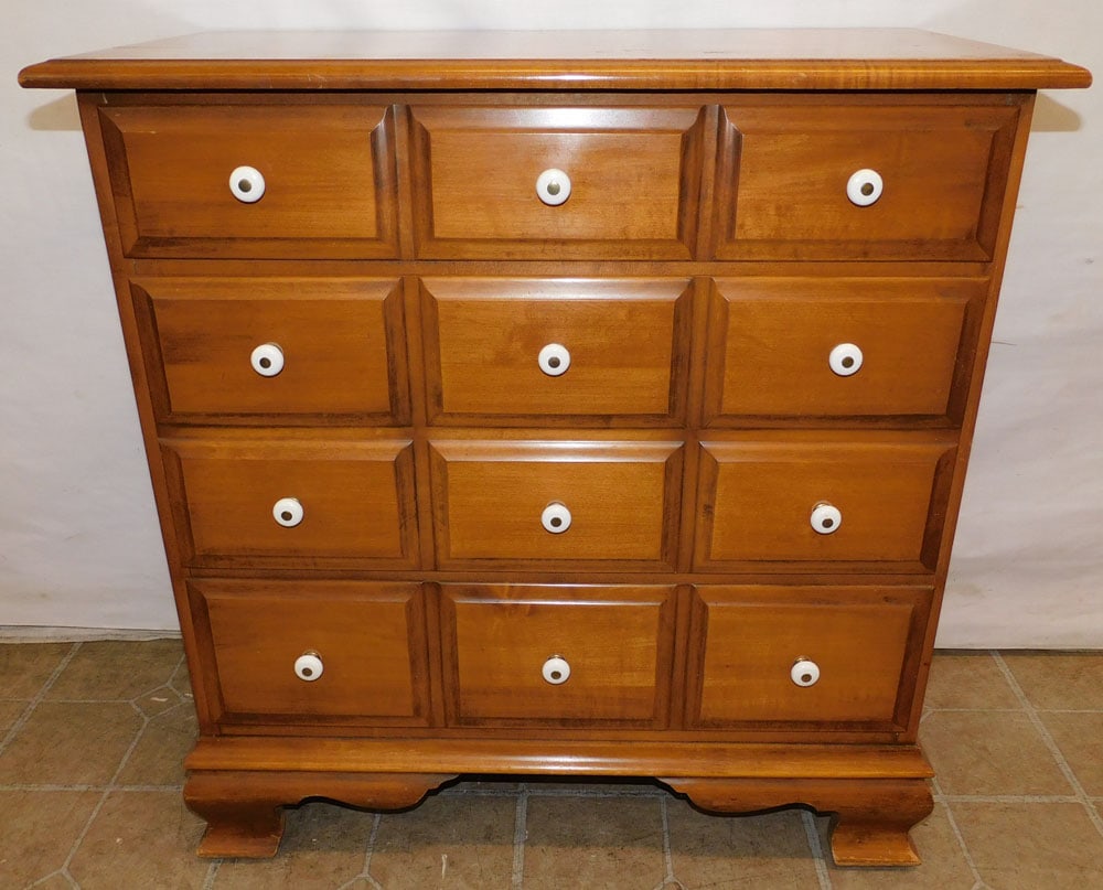 Maple 3 Drawer Chest (1 of 5)