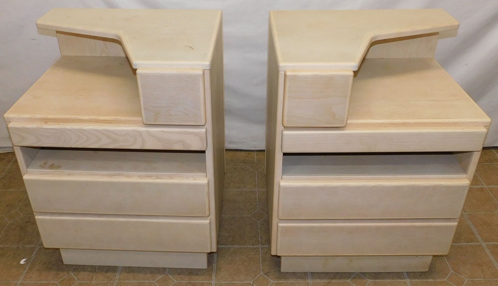 Pair of Modern Night Stands (1 of 6)
