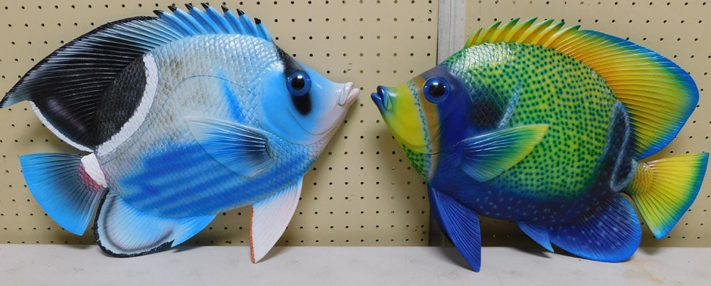 2 Painted Metal Fish Wall Hangings (1 of 4)