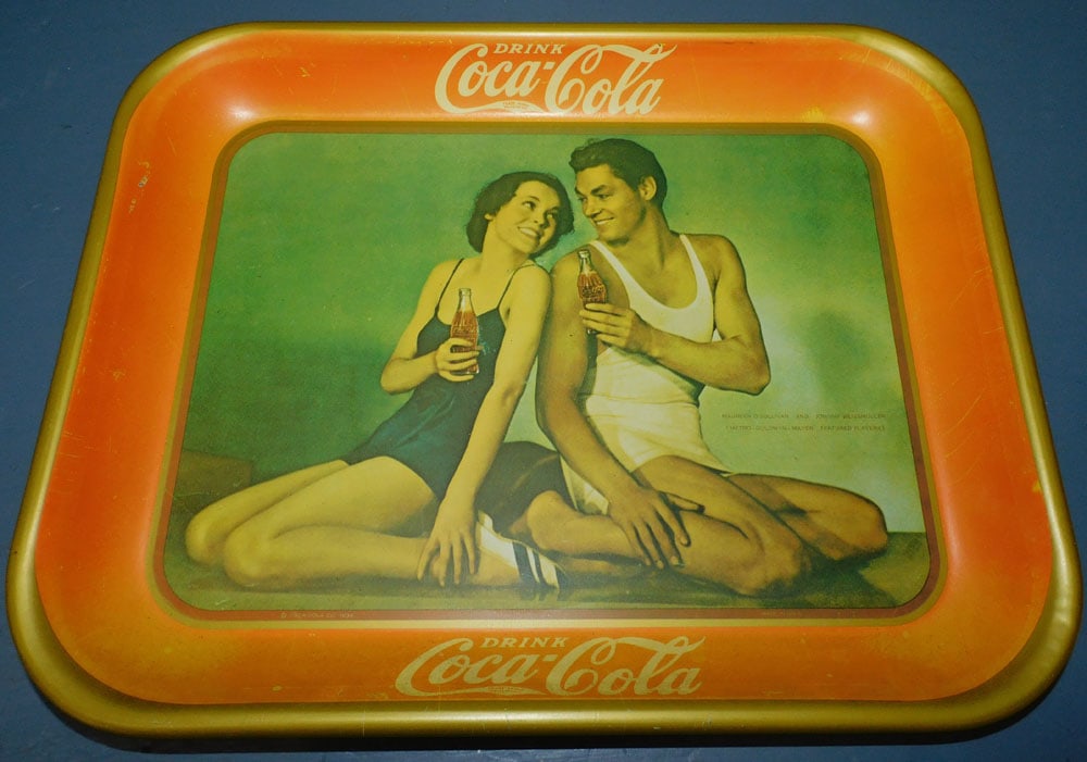 Vintage Coca Cola Tray: Vintage Coca Cola Tray. 13 1/4" X 10 1/2" ALL DESCRIPTIONS AND ANY CONDITION STATEMENT GIVEN BY LANGSTON AUCTION GALLERY ARE STRICTLY OPINIONS AND LANGSTON'S SHALL HAVE NO RESPONSIBILITY FOR ERRORS OR