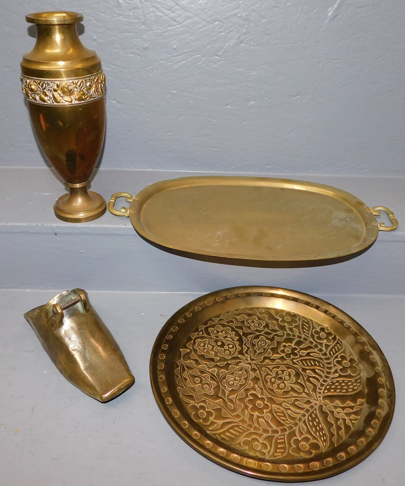 Lot Antique Brass Items (1 of 2)