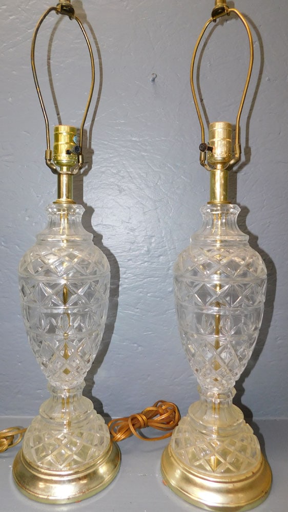 Pair Crystal Lamps: Pair Crystal Lamps. 27 1/2" H ALL DESCRIPTIONS AND ANY CONDITION STATEMENT GIVEN BY LANGSTON AUCTION GALLERY ARE STRICTLY OPINIONS AND LANGSTON'S SHALL HAVE NO RESPONSIBILITY FOR ERRORS OR OMISSIONS. 