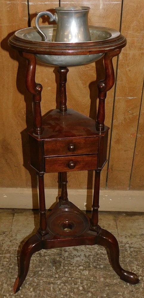 Mahogany Bowl & Pitcher Stand (1 of 4)