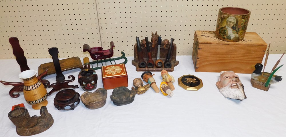 Lot Smoking Pipes & Misc. Housewares (1 of 5)