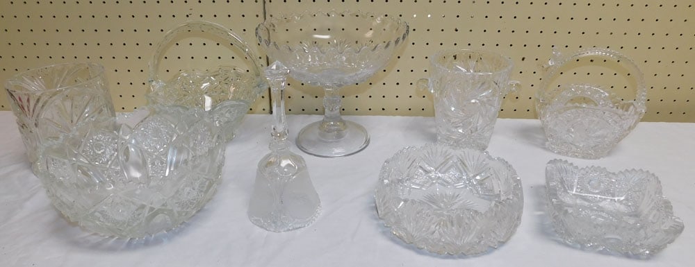 Lot Cutglass & Pressed Glass Items (1 of 4)