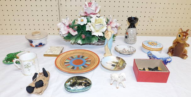 Lot Misc. Porcelain Items - Capodimonte Centerpiece: Lot Misc. Porcelain Items - Capodimonte Centerpiece. ALL DESCRIPTIONS AND ANY CONDITION STATEMENT GIVEN BY LANGSTON AUCTION GALLERY ARE STRICTLY OPINIONS AND LANGSTON'S SHALL HAVE NO RESPONSIBILITY FO