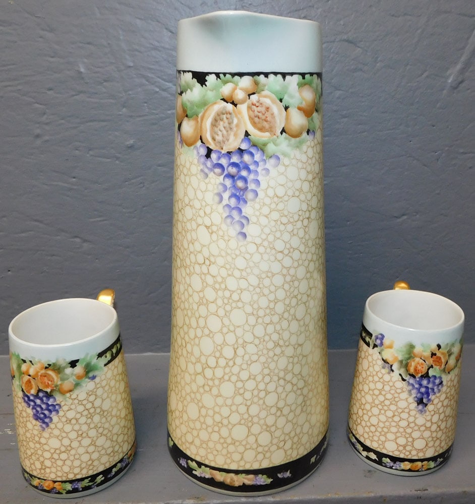 T & V Limoges Pitcher & 2 Mugs (1 of 3)
