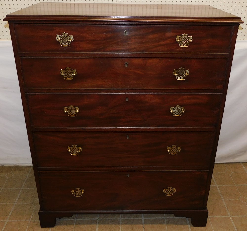 19th C Mahogany 5 Drawer Chest (1 of 7)