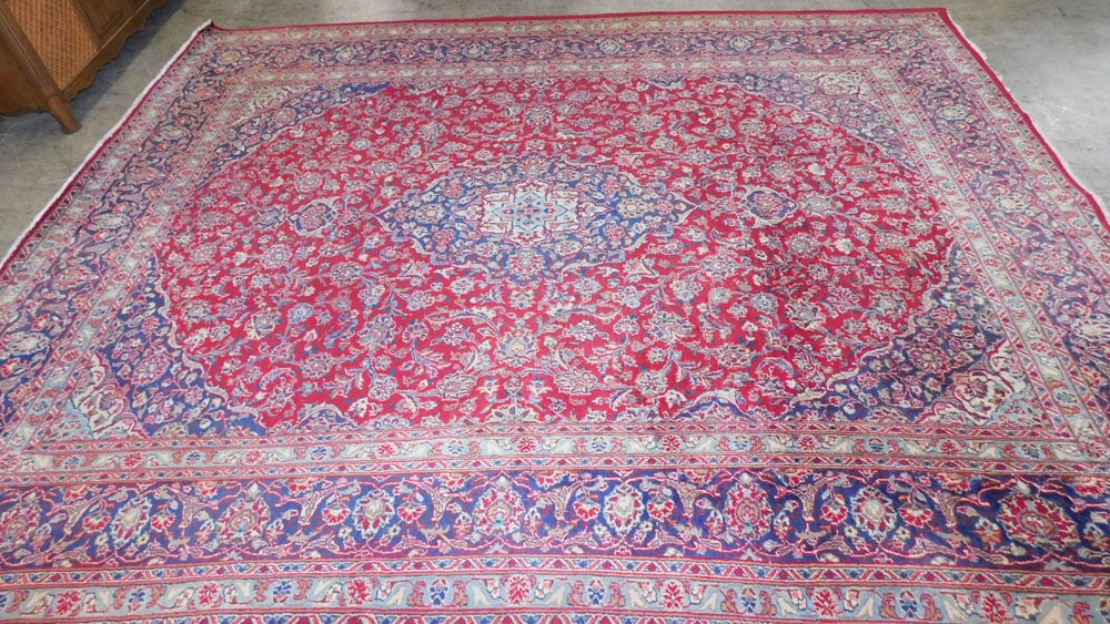 9' 8" X 12' 6" Hand Made Oriental Rug Auction