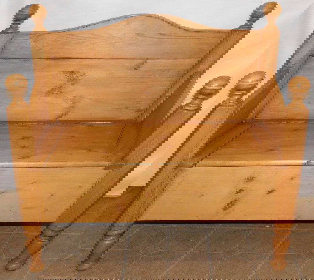 Scrub Pine Lift Top Seat Bench Auction