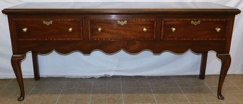 Mahogany Queen Anne Style Sideboard by Kittinger (1 of 8)