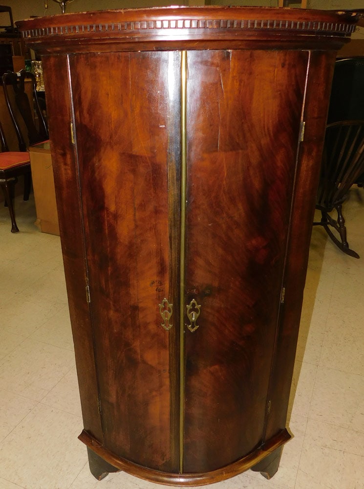 19th C Mahogany Bow Front Corner Cabinet (1 of 4)