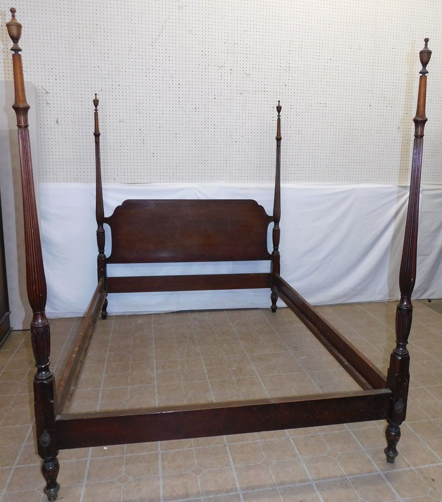 Mahogany Fluted Post Double Bed (1 of 3)