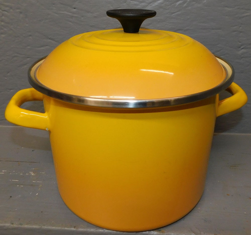 Le Creuset Yellow Metal Covered Pot (1 of 3)
