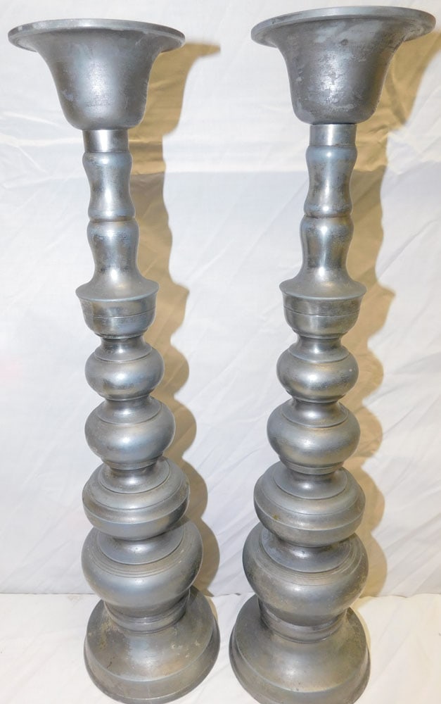 Pair of Pewter Candlesticks: Pair of Pewter Candlesticks. 18" H ALL DESCRIPTIONS AND ANY CONDITION STATEMENT GIVEN BY LANGSTON AUCTION GALLERY ARE STRICTLY OPINIONS AND LANGSTON'S SHALL HAVE NO RESPONSIBILITY FOR ERRORS OR OMISSI