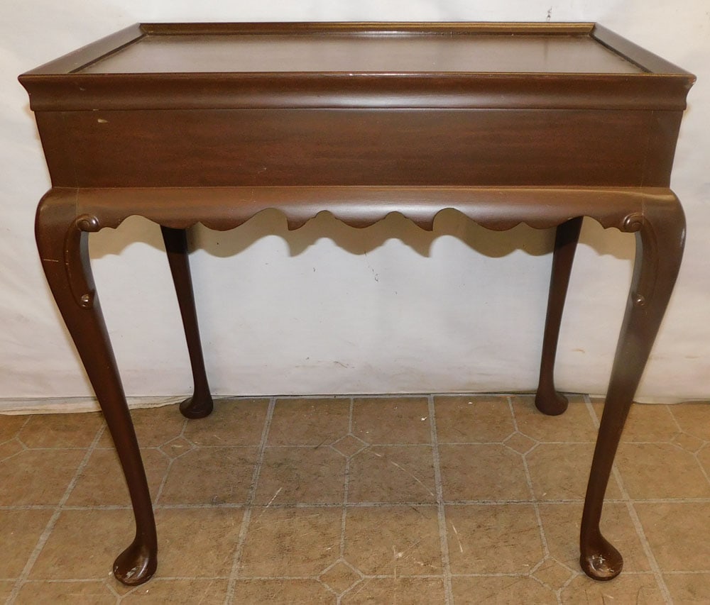 Benchmade Queen Anne Style Mahogany Tea Table with Slides (1 of 5)