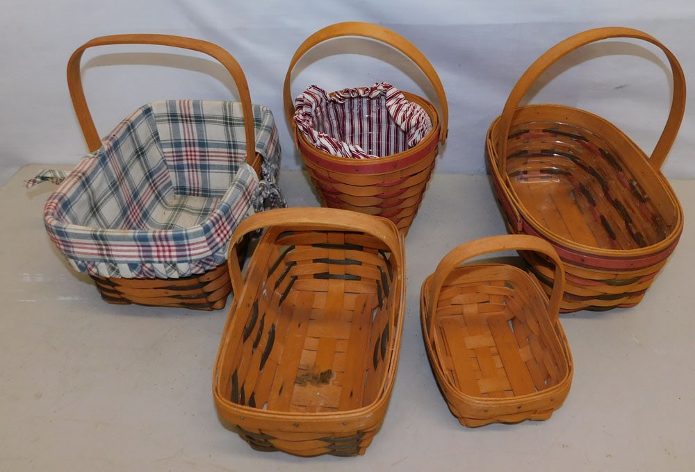 Lot Five Longaberger Baskets (1 of 2)