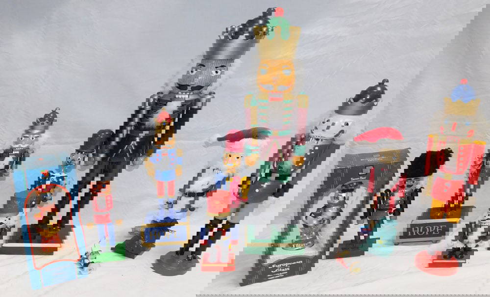 Lot Christmas Nutcrackers Auction