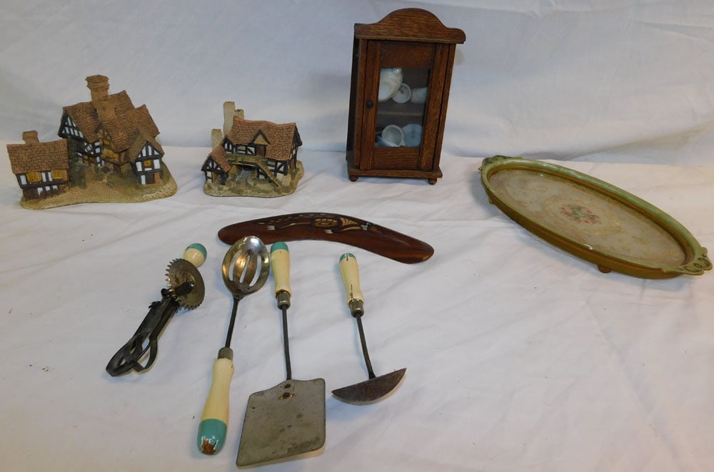 Lot David Winter Houses - Misc. Items (1 of 4)
