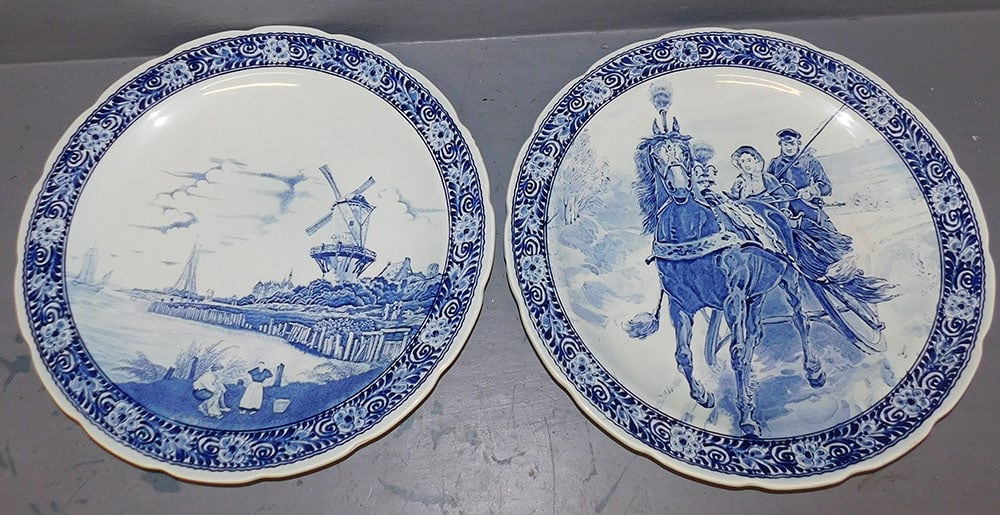 Pair of Delft Chargers (1 of 5)