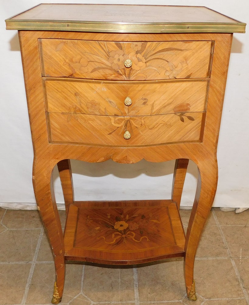 French Louis XV Rosewood Inlaid 3 Drawer Night Stand with Bronze Ormolu: French Louis XV Rosewood Inlaid 3 Drawer Night Stand with Bronze Ormolu. 16" W 13" D 28" H ALL DESCRIPTIONS AND ANY CONDITION STATEMENT GIVEN BY LANGSTON AUCTION GALLERY ARE STRICTLY OPINIONS AND LANG