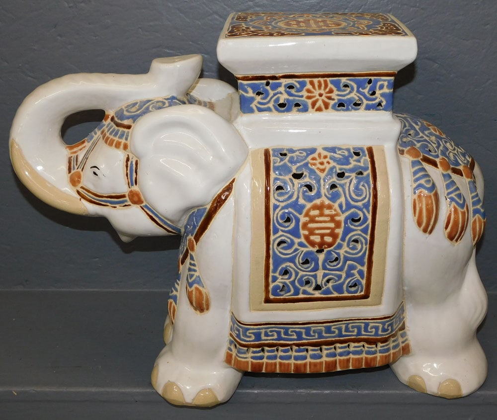 Oriental Porcelain Elephant Garden Seat: Oriental Porcelain Elephant Garden Seat . 22" W 17" H ALL DESCRIPTIONS AND ANY CONDITION STATEMENT GIVEN BY LANGSTON AUCTION GALLERY ARE STRICTLY OPINIONS AND LANGSTON'S SHALL HAVE NO RESPONSIBILITY F