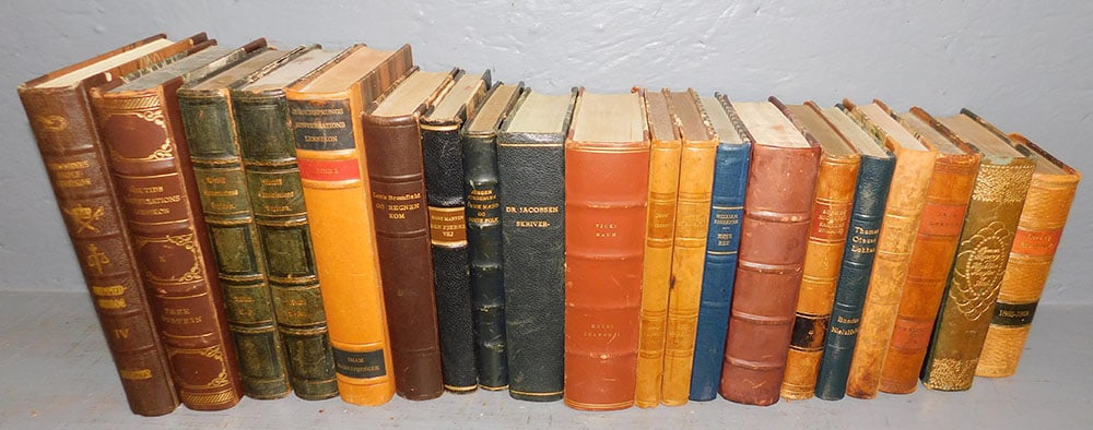 Lot of 20 Leather Bound Books (1 of 6)
