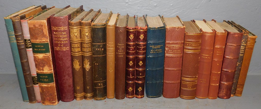 Lot of 20 Leather Bound Books (1 of 7)