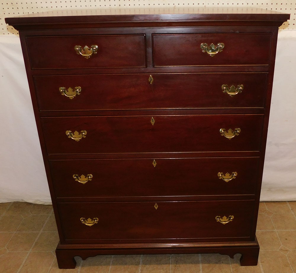 Mahogany 2/4 Drawer Chest by Craftique (1 of 8)