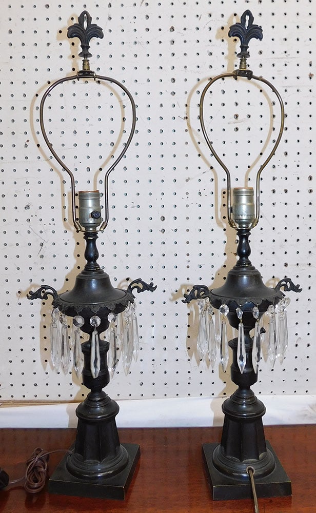 Pair of Bronze Urn Lamps with Glass Prisms: Pair of Bronze Urn Lamps with Glass Prisms. 29" H ALL DESCRIPTIONS AND ANY CONDITION STATEMENT GIVEN BY LANGSTON AUCTION GALLERY ARE STRICTLY OPINIONS AND LANGSTON'S SHALL HAVE NO RESPONSIBILITY FOR E