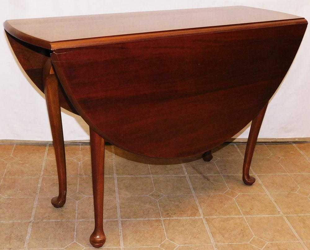 Mahogany Queen Anne Style Drop Leaf Table (1 of 4)