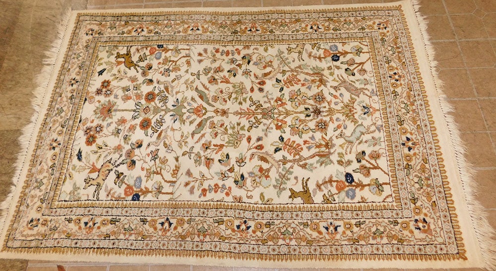 3' 11" x 5' 10" Handmade Oriental Rug with Animal Motif (1 of 4)