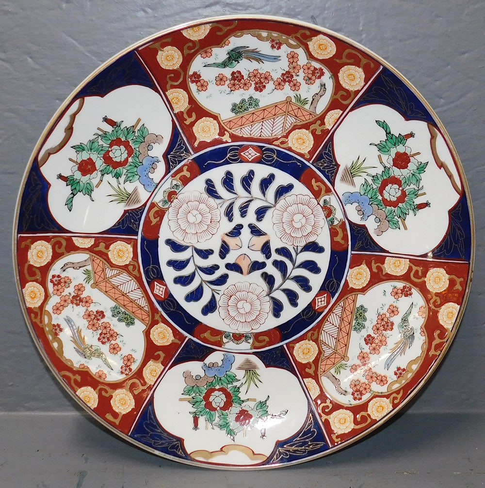 Imari Style Porcelain Charger (1 of 3)