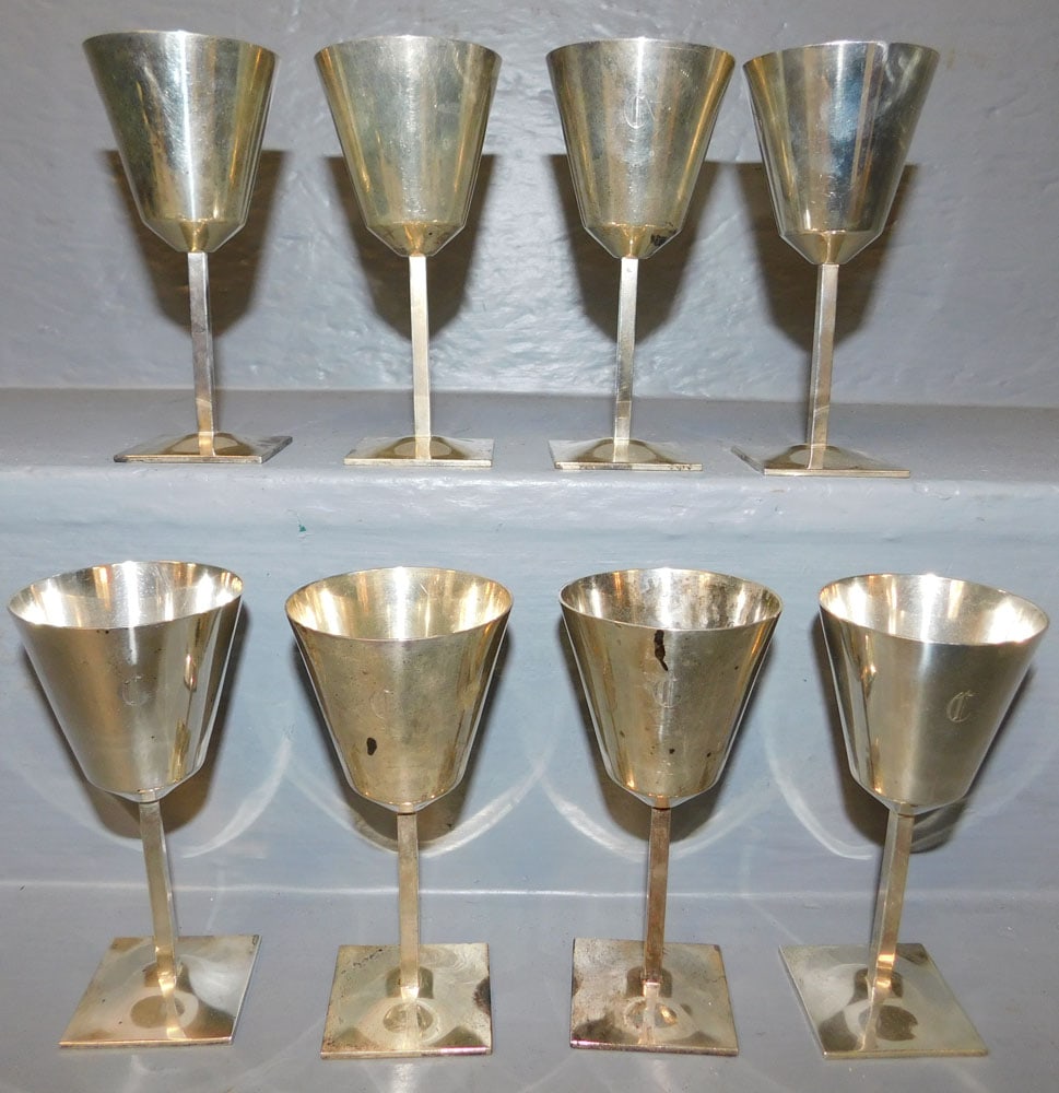 8 Reed & Barton Sterling Wine Goblets ( 18.9 Troy Oz.): 8 Reed & Barton Sterling Wine Goblets ( 18.9 Troy Oz.). 5" H ALL DESCRIPTIONS AND ANY CONDITION STATEMENT GIVEN BY LANGSTON AUCTION GALLERY ARE STRICTLY OPINIONS AND LANGSTON'S SHALL HAVE NO RESPONSIB