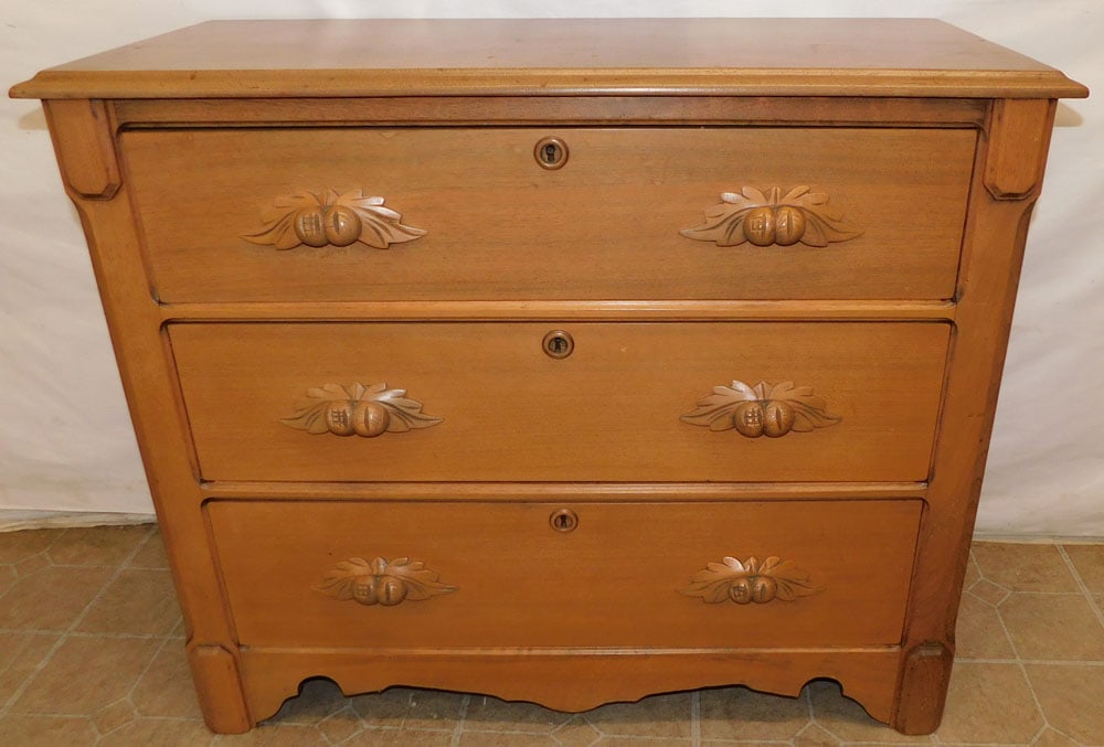 Victorian Walnut Three Drawer Chest (1 of 6)