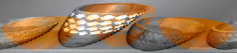 Lot Wood Carved Decorative Bowls: Lot Wood Carved Decorative Bowls. 10" Dia ALL DESCRIPTIONS AND ANY CONDITION STATEMENT GIVEN BY LANGSTON AUCTION GALLERY ARE STRICTLY OPINIONS AND LANGSTON'S SHALL HAVE NO RESPONSIBILITY FOR ERRORS OR