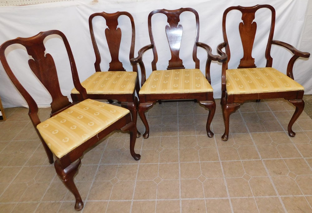 Set 4 Mahogany Queen Ann Style Dining Chairs (1 of 4)