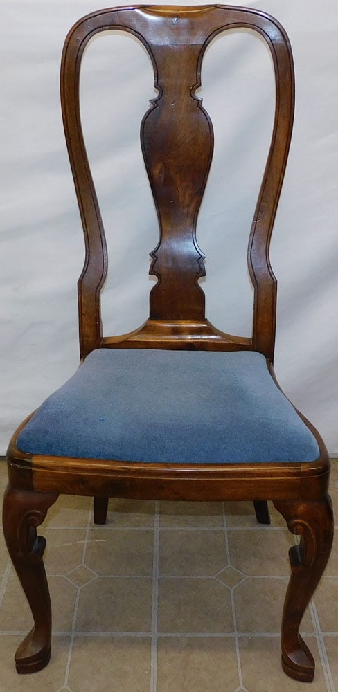 Walnut Side Chair: Walnut Side Chair . 41 1/2" H ALL DESCRIPTIONS AND ANY CONDITION STATEMENT GIVEN BY LANGSTON AUCTION GALLERY ARE STRICTLY OPINIONS AND LANGSTON'S SHALL HAVE NO RESPONSIBILITY FOR ERRORS OR OMISSIONS. 