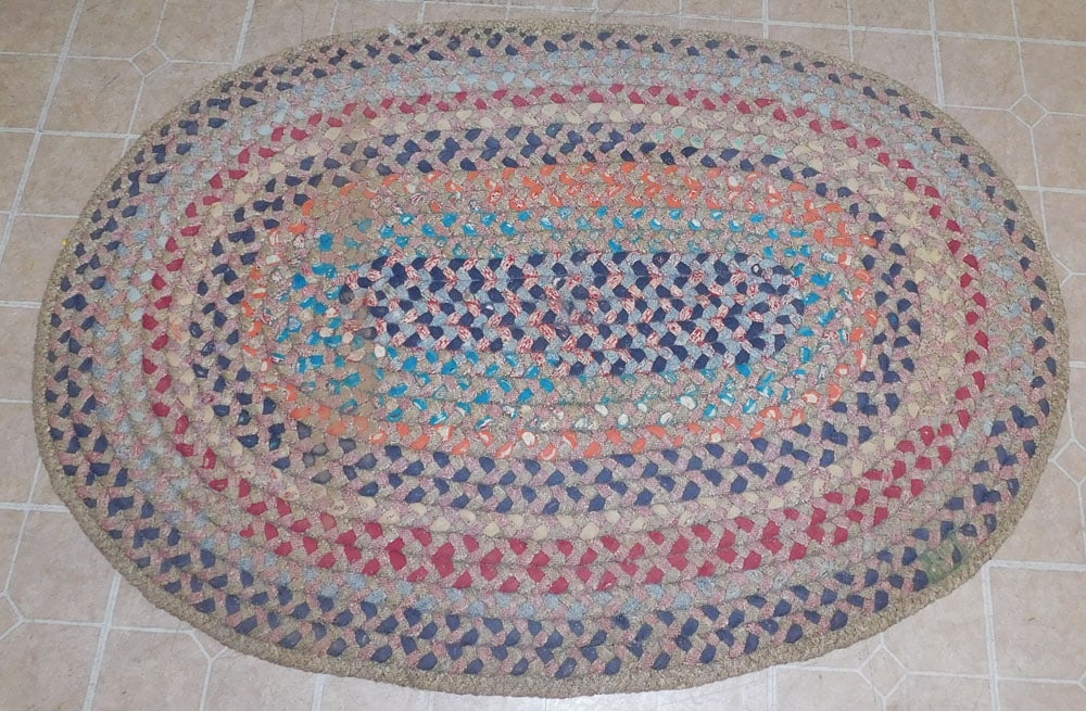 5' 3" X 3' 7" Hook Rug (1 of 4)
