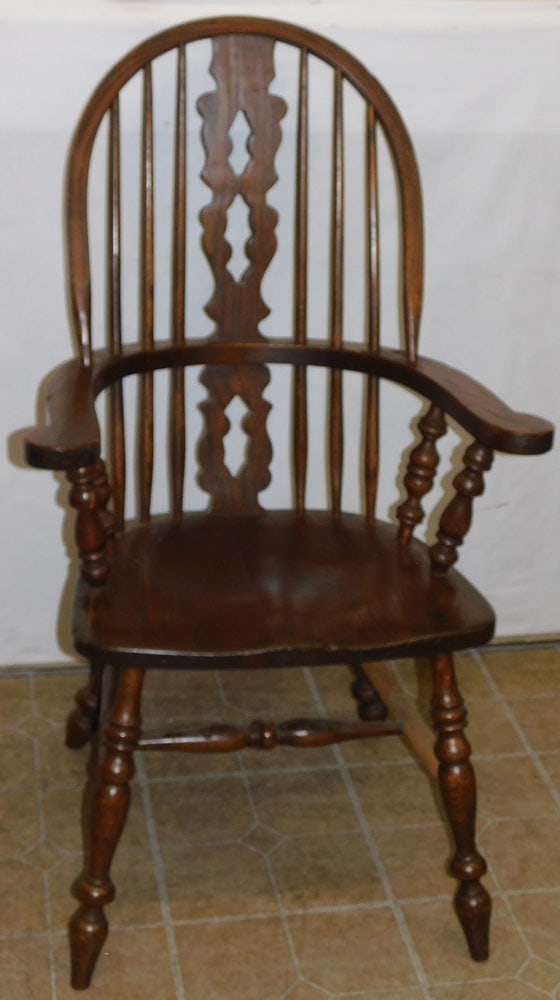 Windsor Style Plank Bottom Arm Chair (1 of 3)