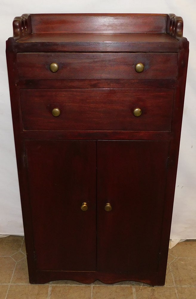 Mahogany Cabinet (1 of 7)