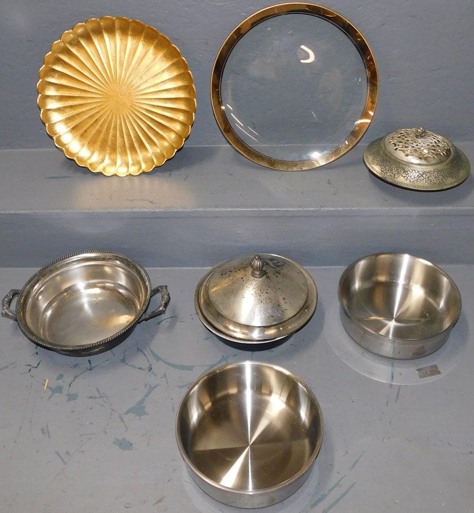 Silverplated Frog, Silverplated Covered Dish, 2 Stainless Steel Bowls, & 2 Chargers (1 of 7)