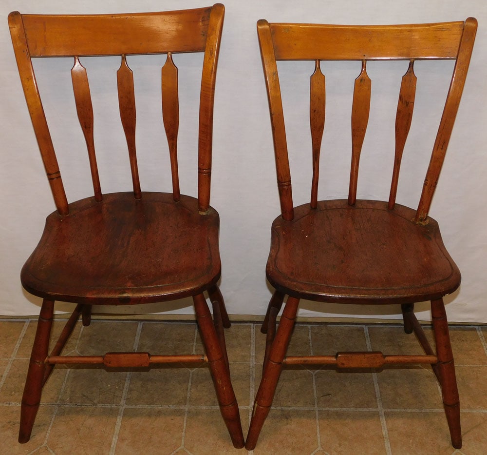 Pair of Antique Pine Arrow Back Plank Bottom Chairs (1 of 4)